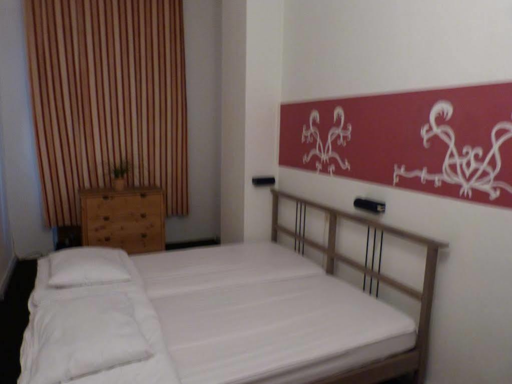Corner Hostel Berlin Prenzlauer Berg Kültér fotó